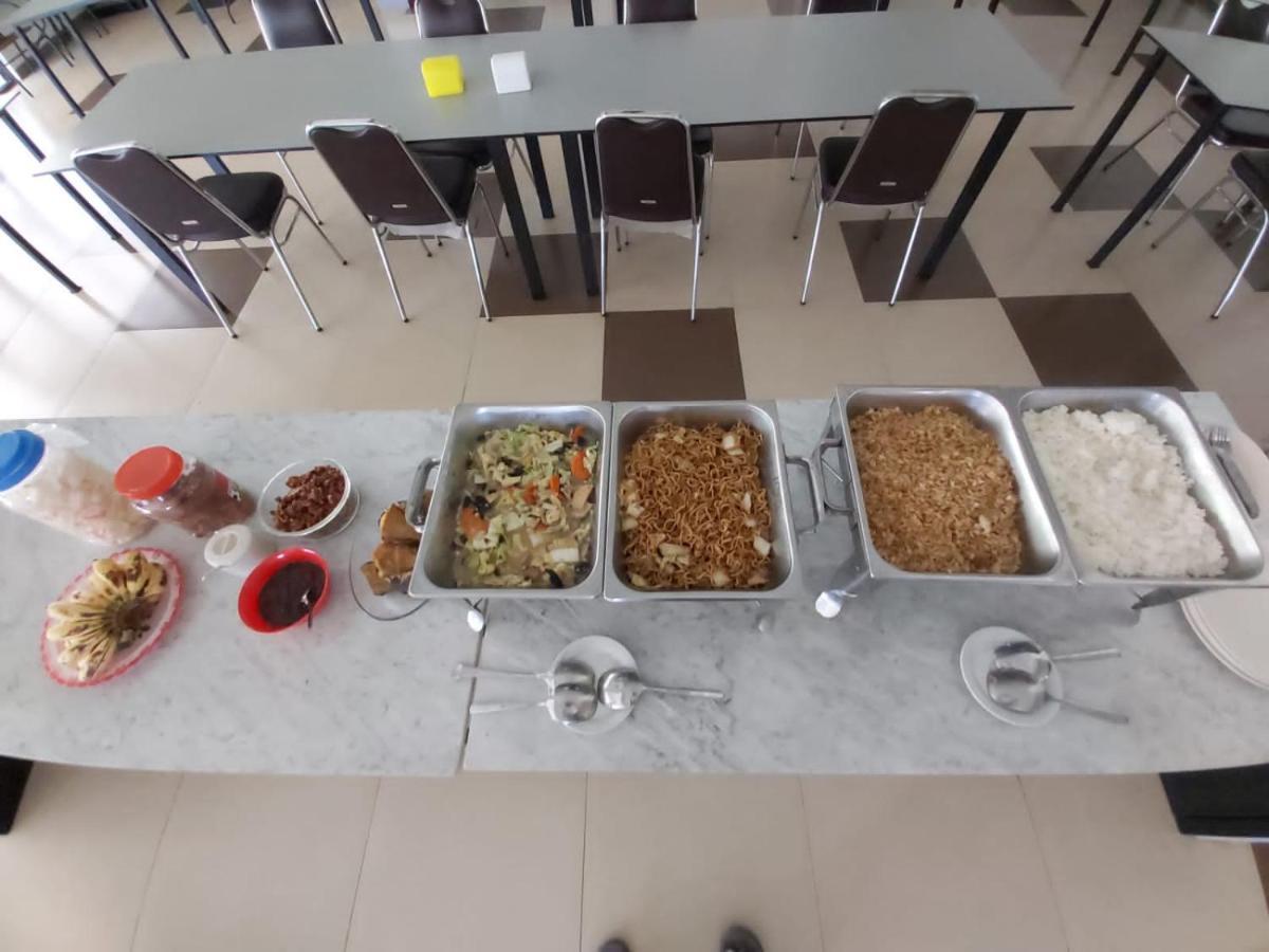 Hotel Larensia Labuan Bajo Eksteriør billede