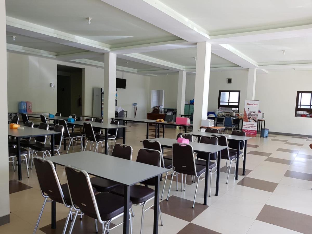 Hotel Larensia Labuan Bajo Eksteriør billede