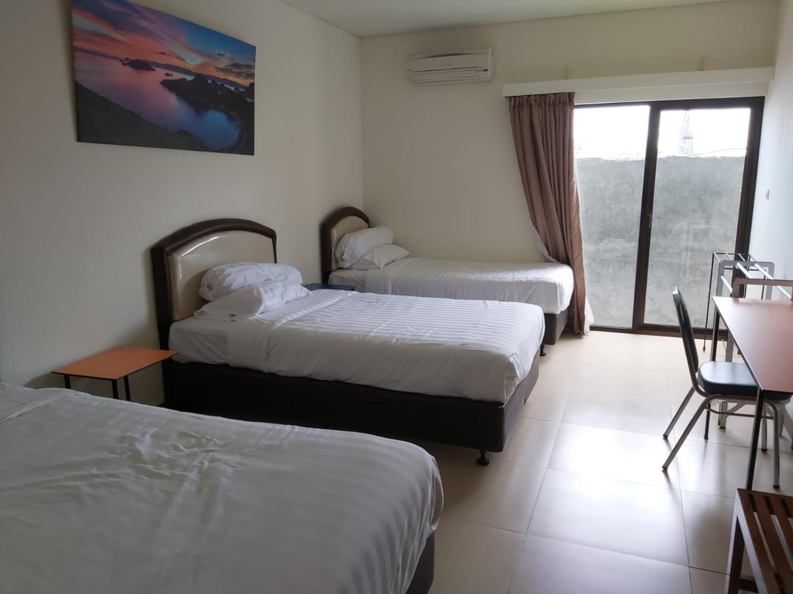 Hotel Larensia Labuan Bajo Værelse billede